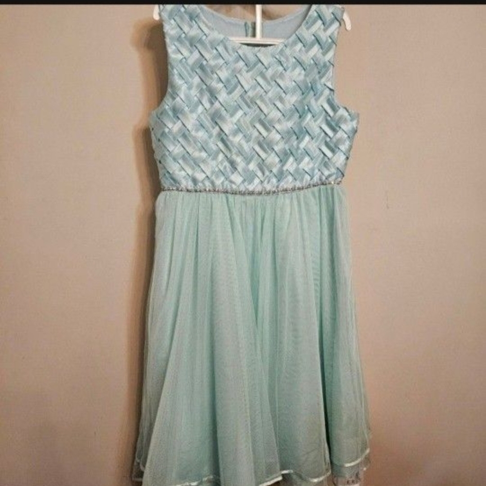 Rare Editions Green Sequin Embellished Formal Dress